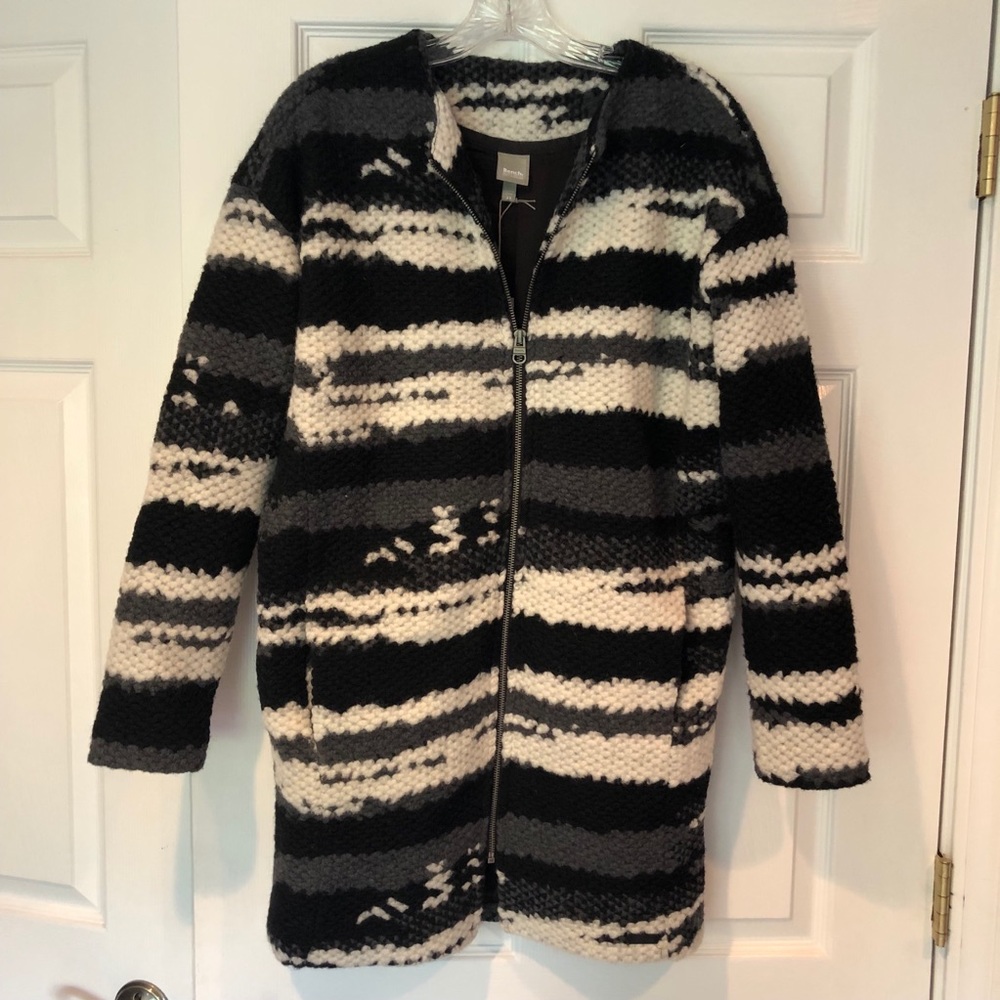 NWT!! Bench Zip Front Sweater Jacket